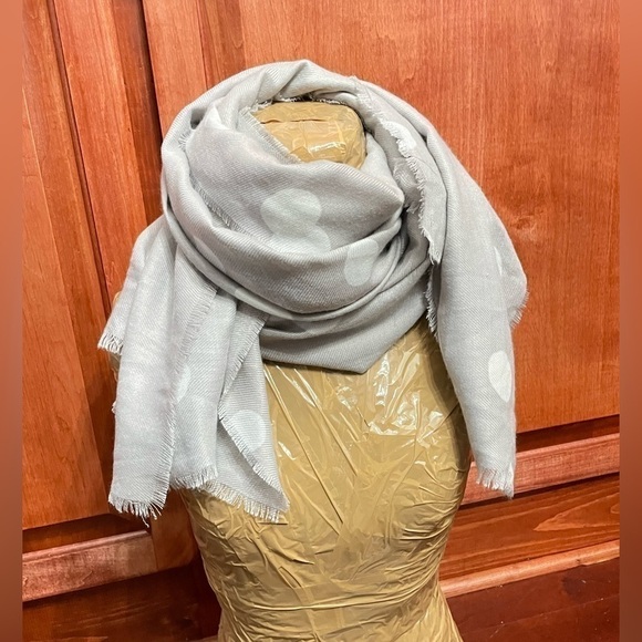 LC Lauren Conrad Oversize Scarf Wrap Shawl Neck Warmer Gray Polka Dot 72X30 - Picture 6 of 7